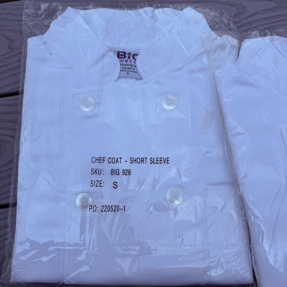 Chef Coat  NIP Short Sleeve Classic 10 Button White Lot of 2 Small - Picture 2 of 6